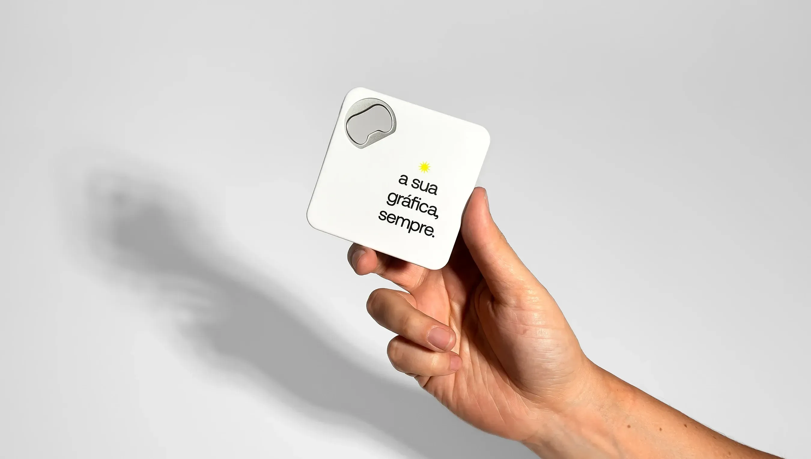porta copo com abridor Printi.webp