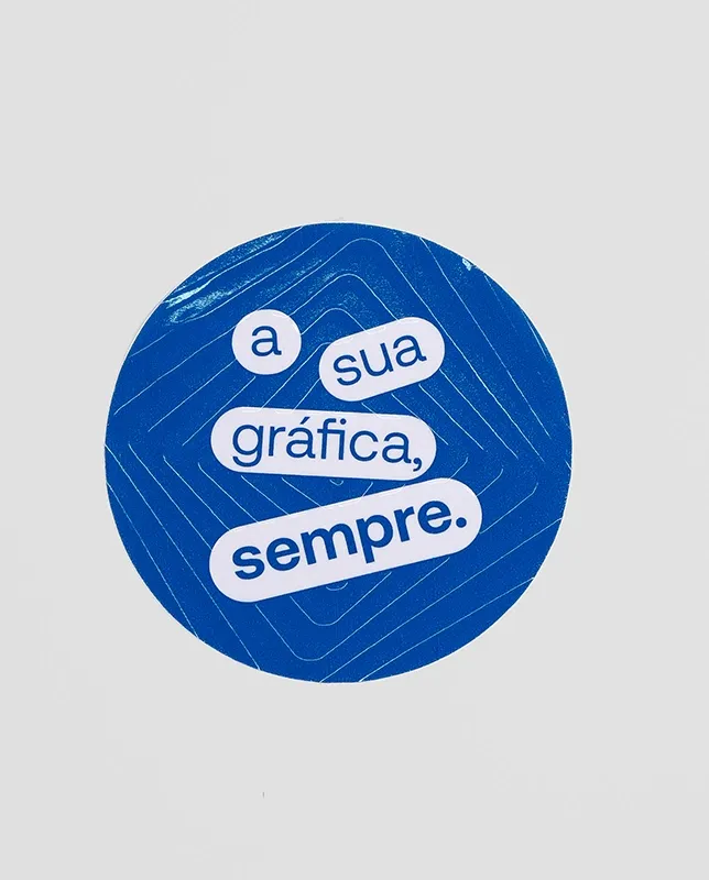 Adesivos redondos com acabamento em verniz brilho para destacar sua identidade visual com elegância. Perfeitos para embalagens, brindes e promoções.