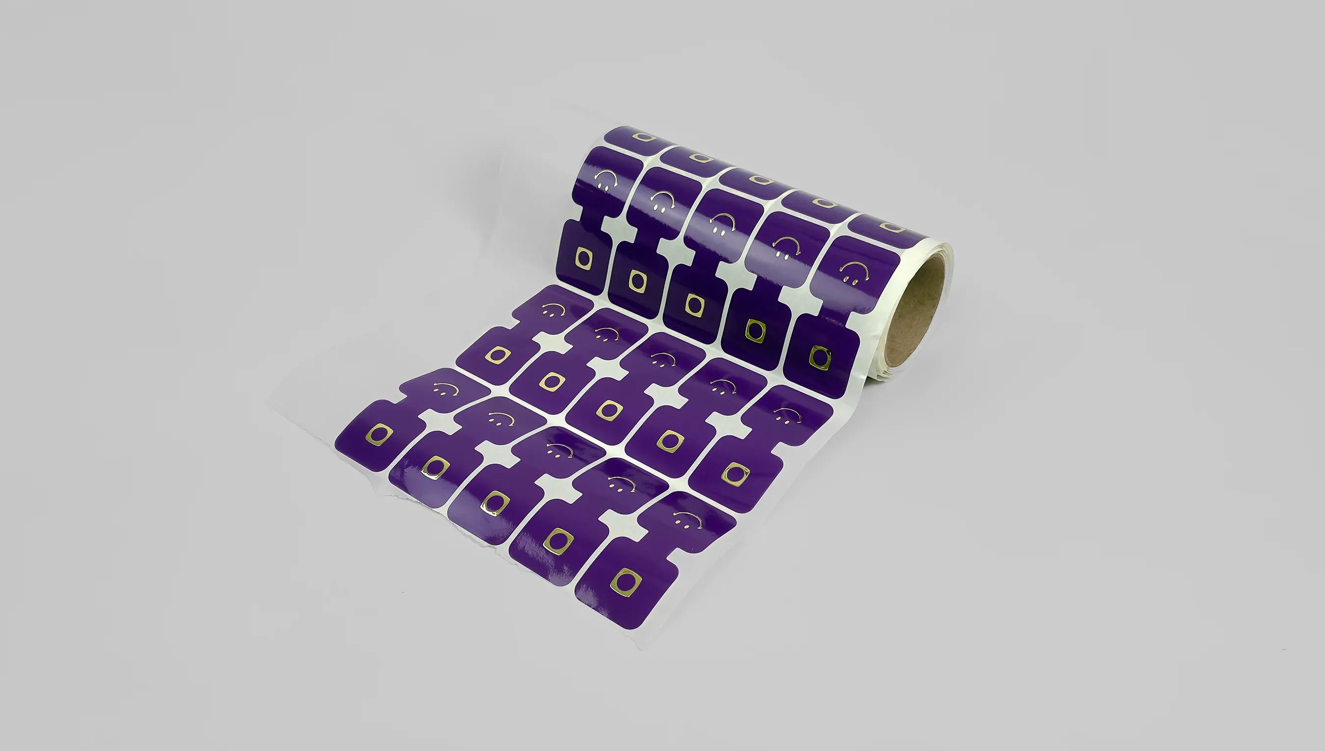 Adesivo para fechar sacola com hot stamping
