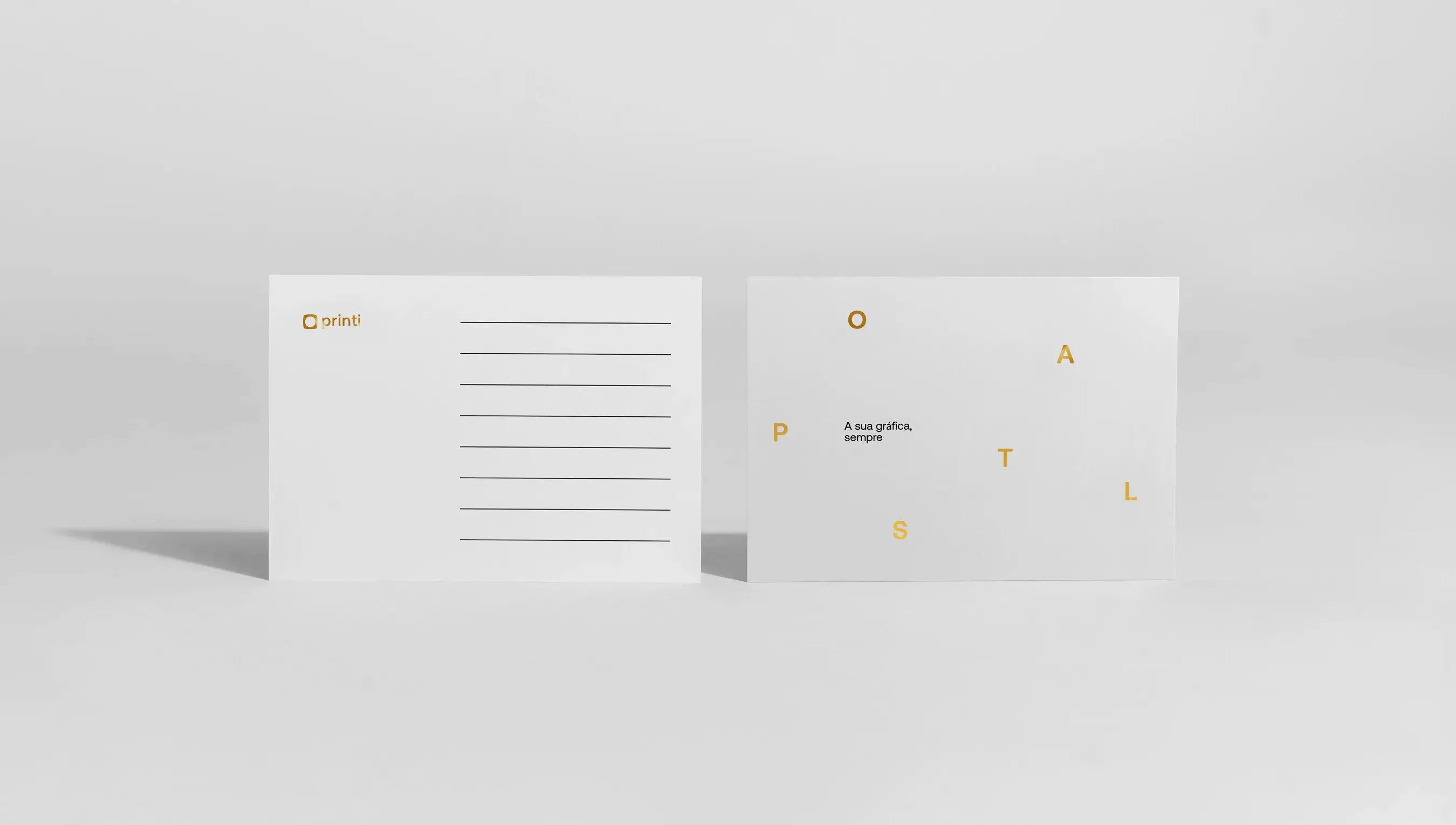 Cartões postais com acabamento hot stamping para comunicações corporativas, convites ou ações promocionais.