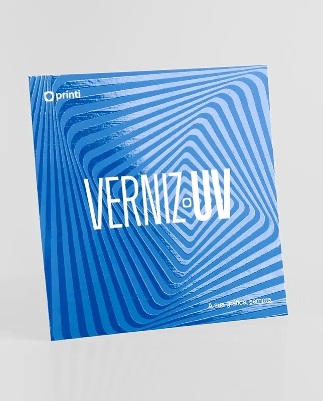 Cartões de agradecimento elegantes com acabamento verniz brilhante. Personalize com sua marca e destaque-se em cada detalhe.