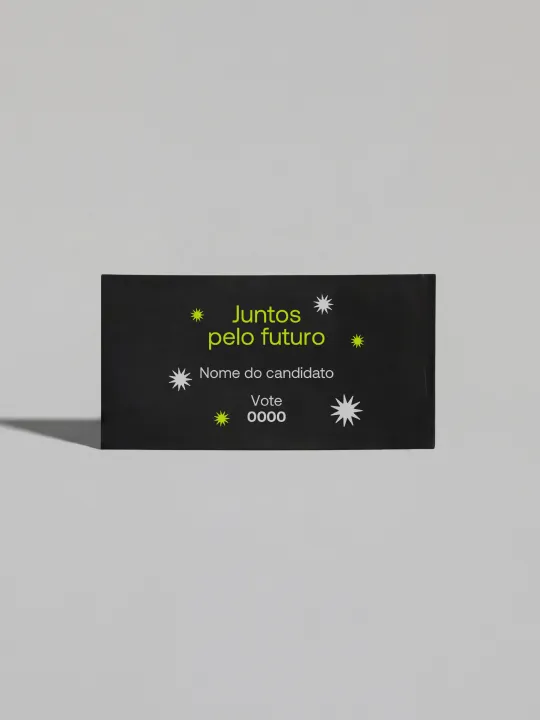 Cartões de visita eleitorais personalizados para candidatos, com impressão de alta qualidade e entrega rápida para campanhas políticas.