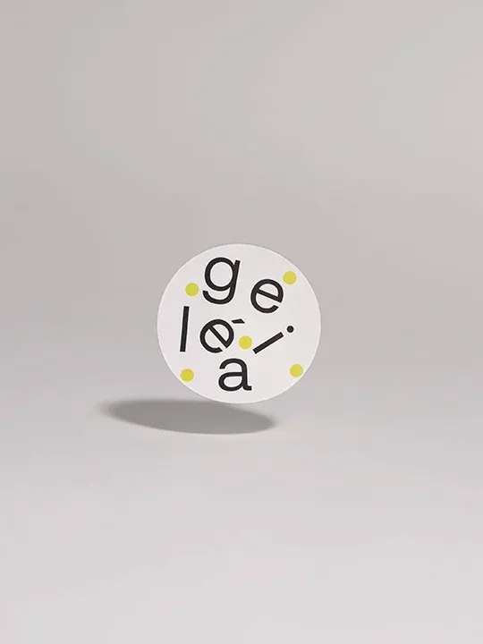 Rótulos personalizados ideal para embalagens, produtos e destaque visual no ponto de venda.