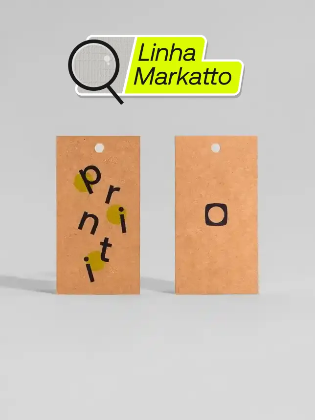 Tag em papel Markatto para agregar valor aos seus produtos. Perfeita para roupas, produtos artesanais e embalagens especiais com acabamento profissional.